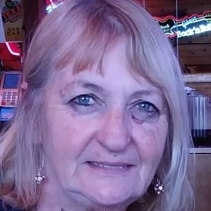 Meet your Posher, Gloria